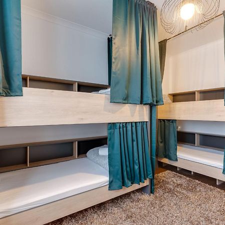Cozy Nest Hostel Porto Ngoại thất bức ảnh