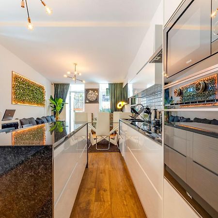 Cozy Nest Hostel Porto Ngoại thất bức ảnh