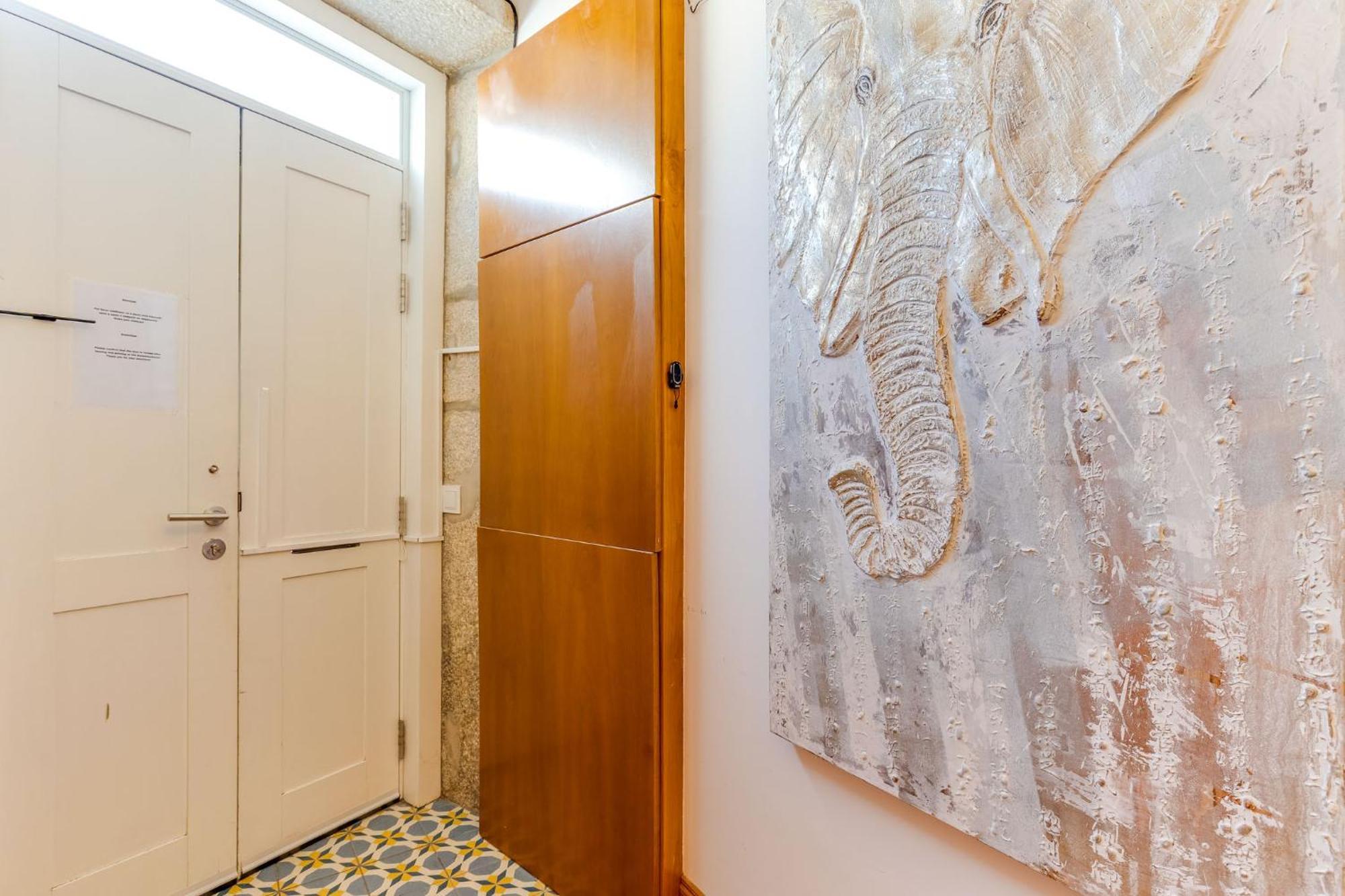 Cozy Nest Hostel Porto Ngoại thất bức ảnh