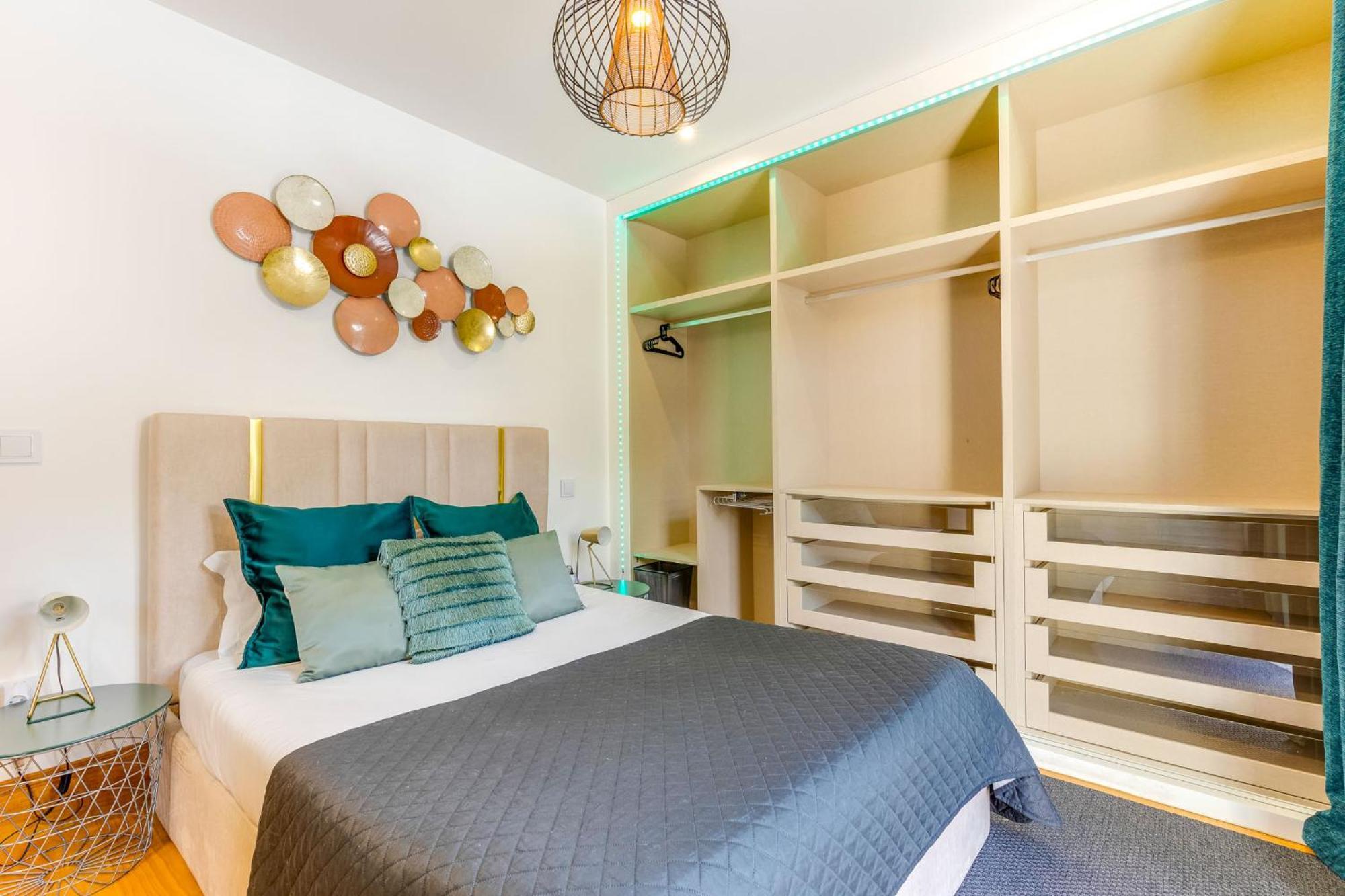Cozy Nest Hostel Porto Ngoại thất bức ảnh